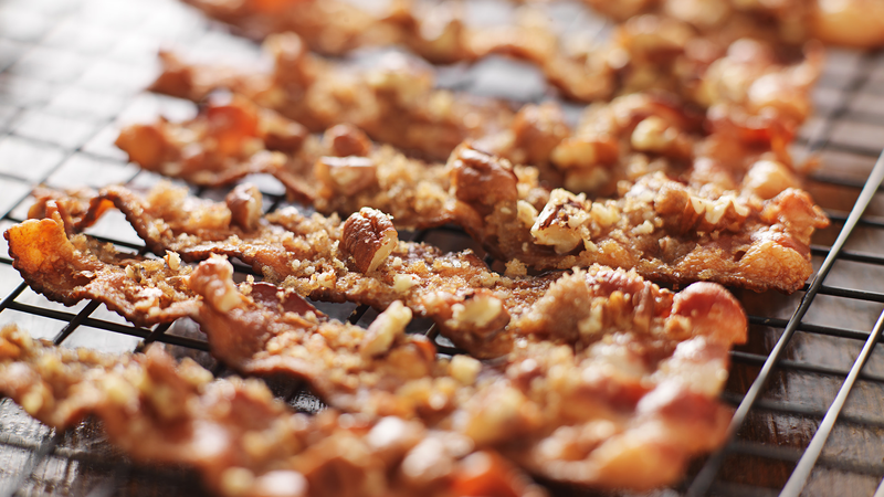 Peanut bacon brittle